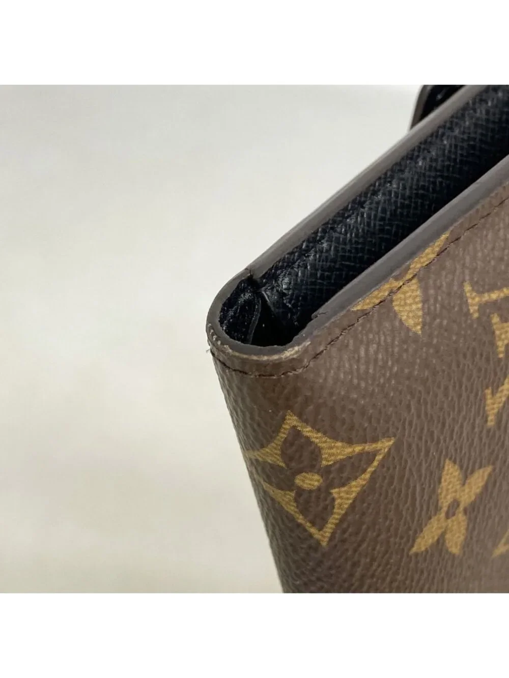 Louis Vuitton Trifold Wallet Monogram Reverse Portefeuille Victorine Brown